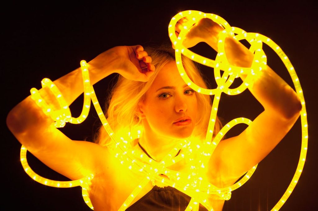 napelemes ledes fényfüzér